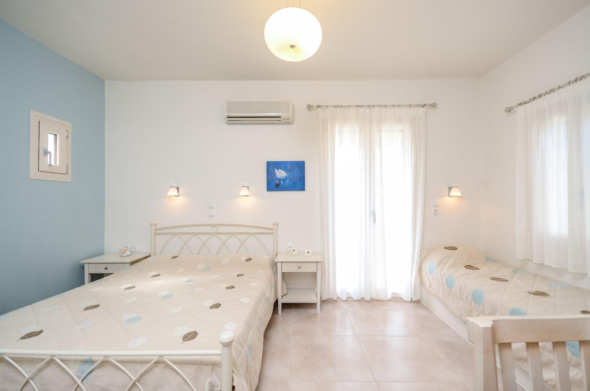 Irini Studios Agia Anna  Rum bild